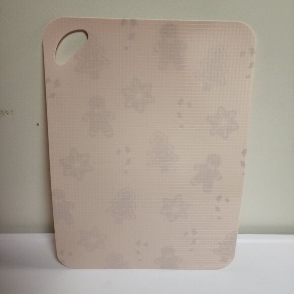 Holiday Time 3 Piece Flexible Mats Red, White, Green Includes 3 Convenient Sizes - Picture 8 of 11